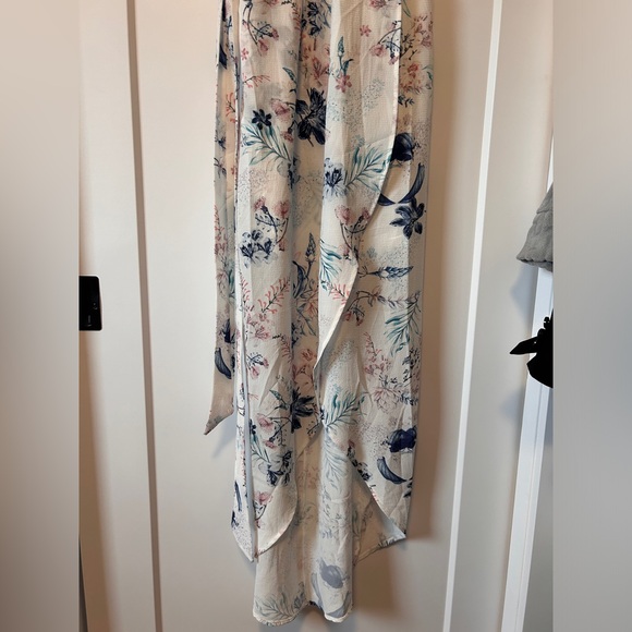 Ava Wrap Dress - Picture 3 of 5